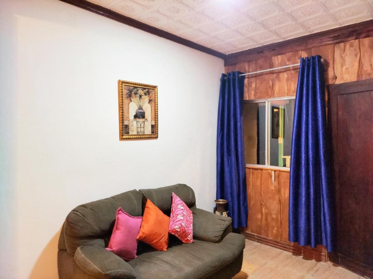 Loma Tranquila Aparthotel Pilas