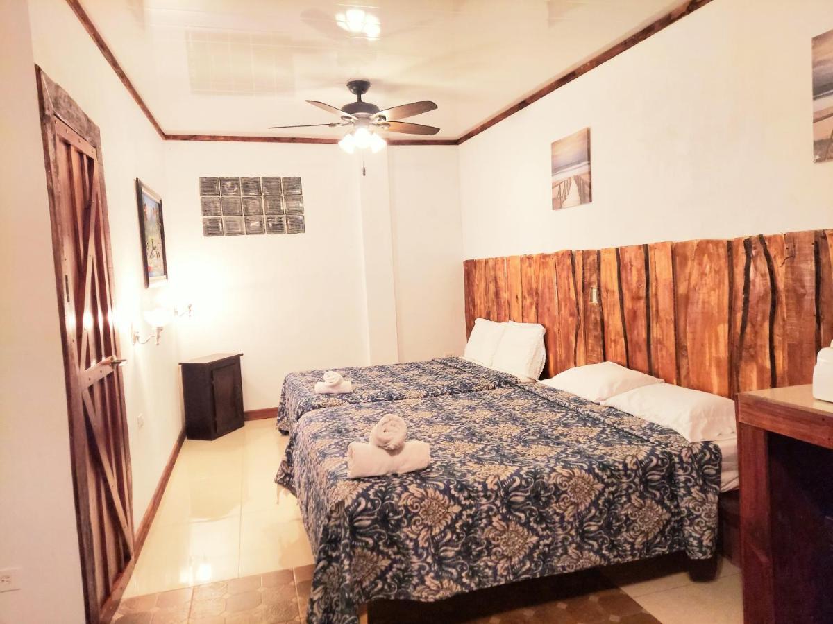 Loma Tranquila Aparthotel Pilas