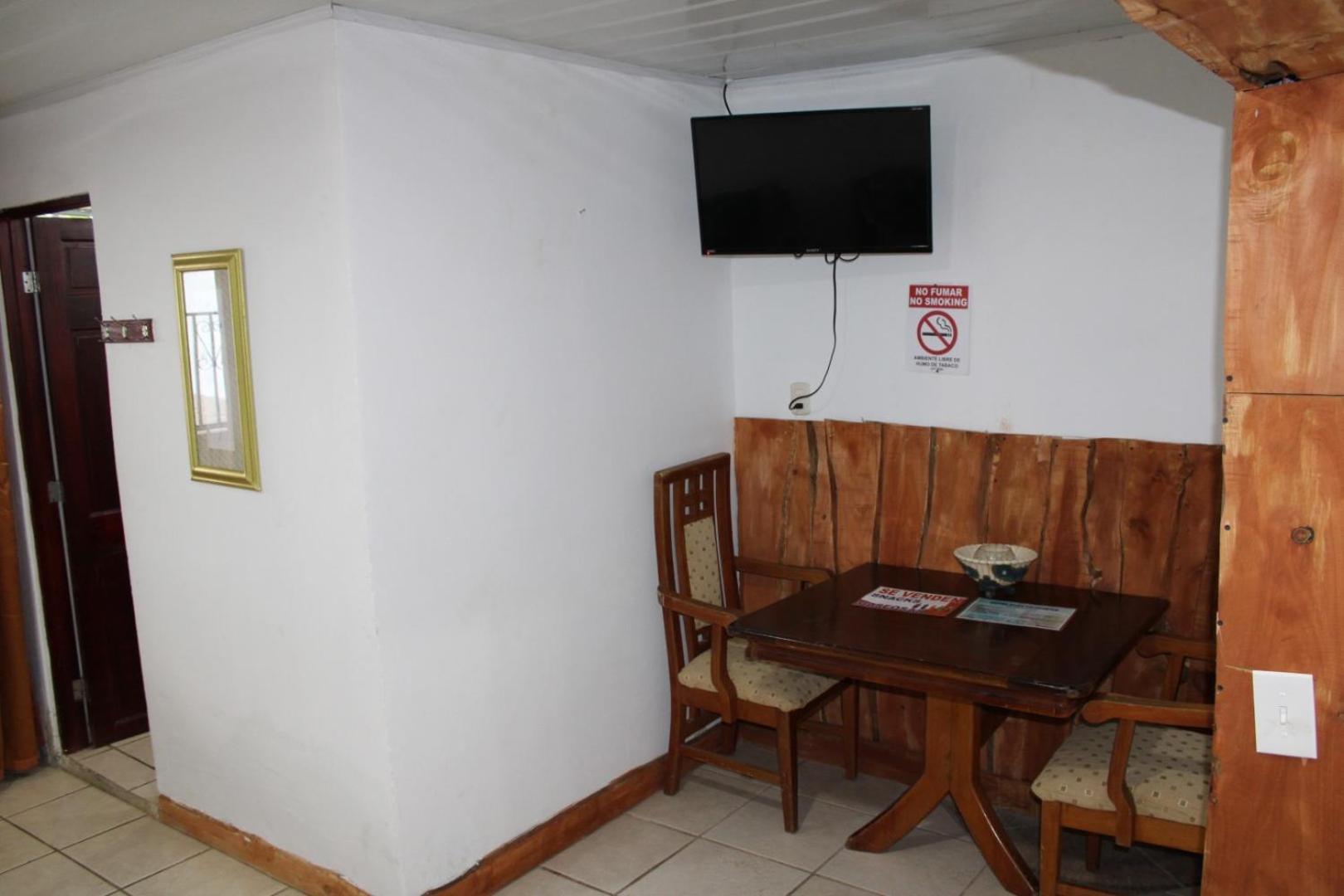 Loma Tranquila Aparthotel Pilas