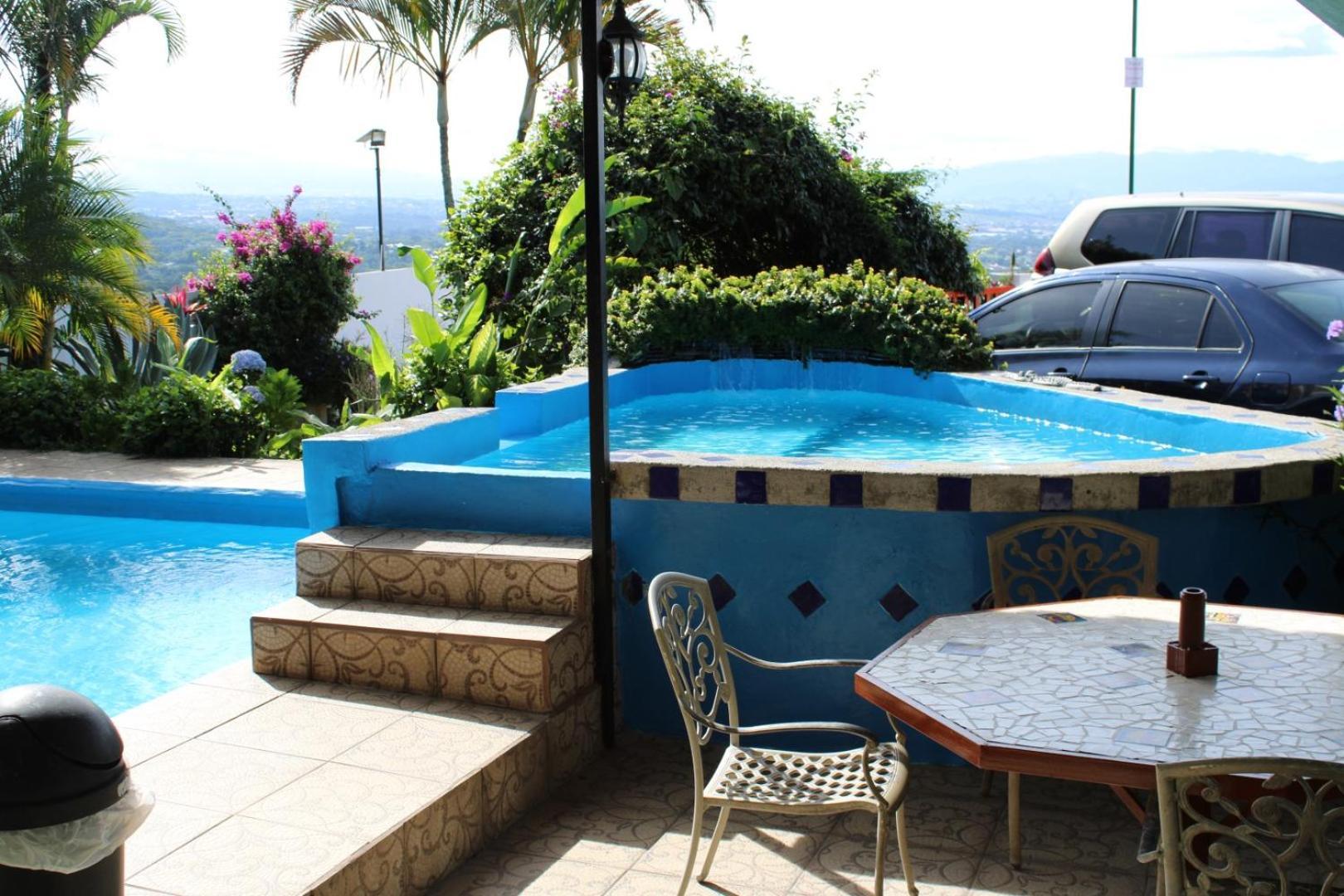 Loma Tranquila 3* Pilas